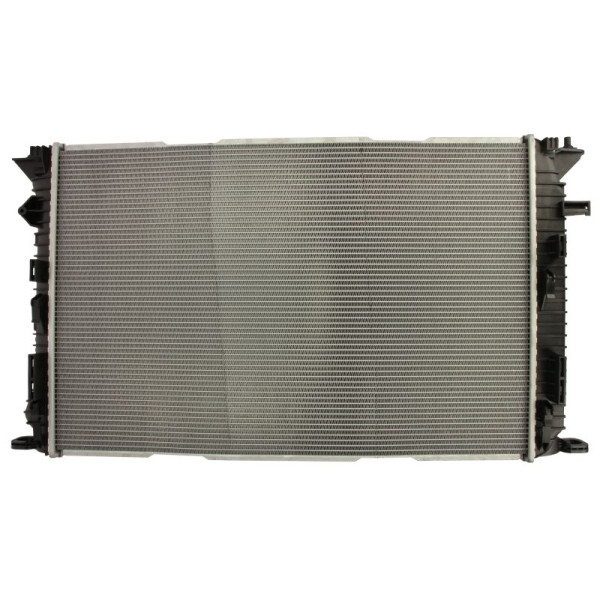 Радиатор двигателя (мкпп) AUDI A4 ALLROAD B8, A4 B8, A5, A6 ALLROAD C7, A6 C7, A7, Q5 2.7D-4.0 06.07-09.18 NISSENS (60317)